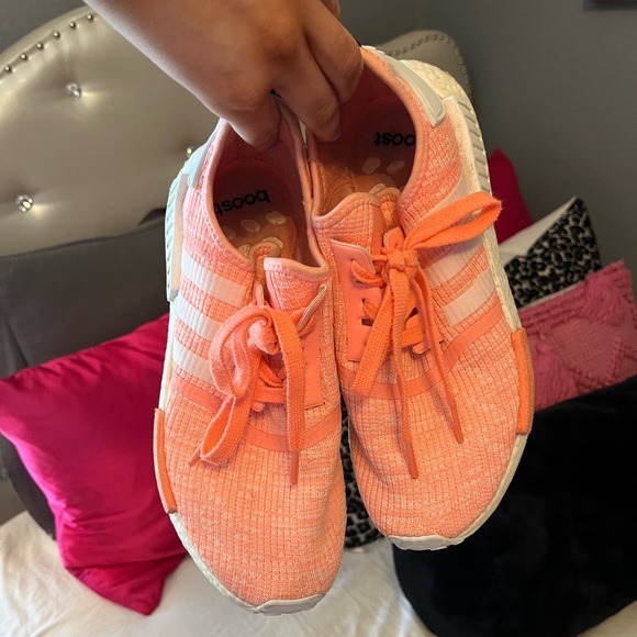 Women Adidas NMD - Picture 2 of 6